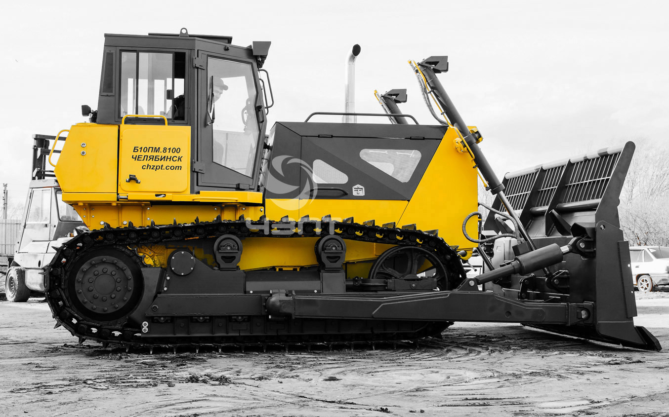 Бульдозер для уборки мусора